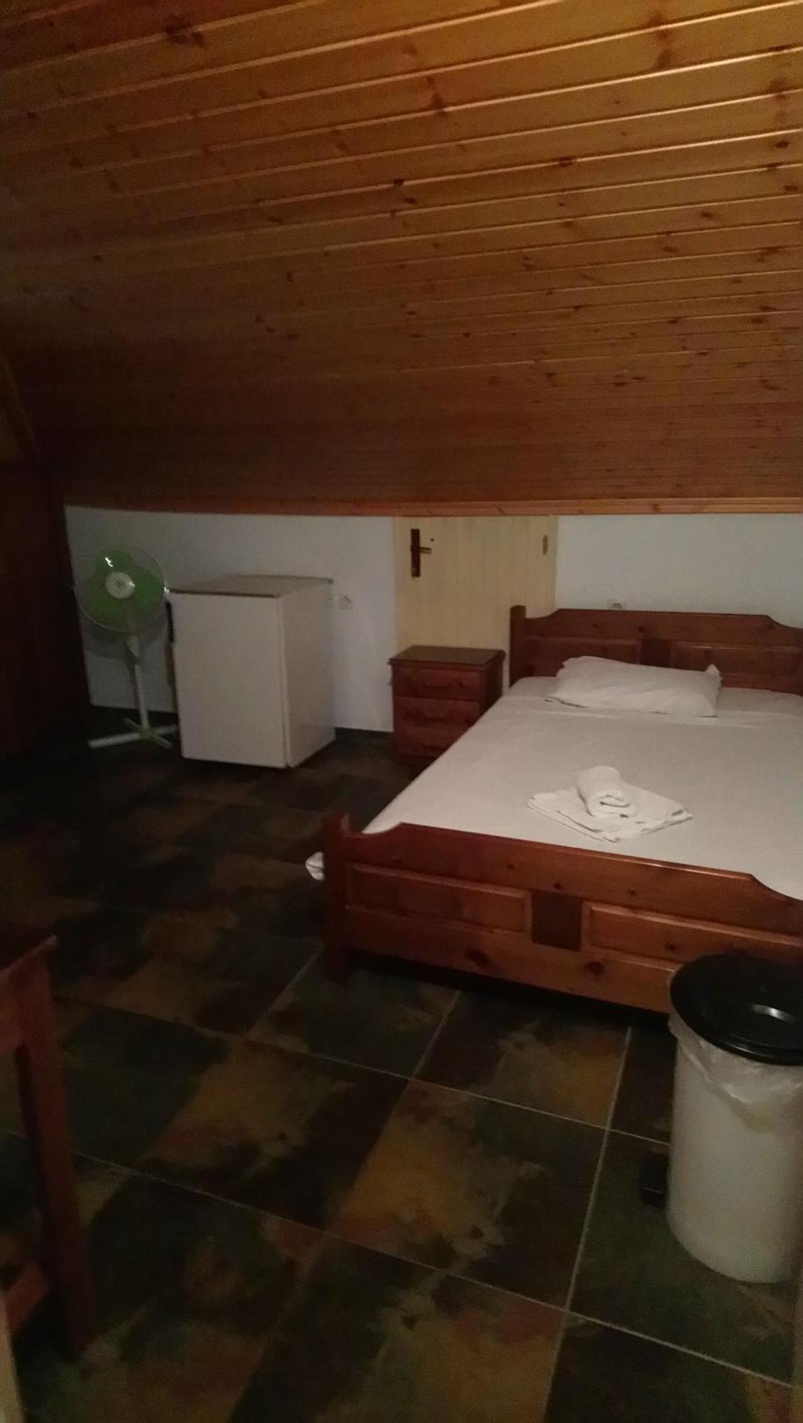 Kiwi Kastle Aparthotel Néa Fókaia Εξωτερικό φωτογραφία