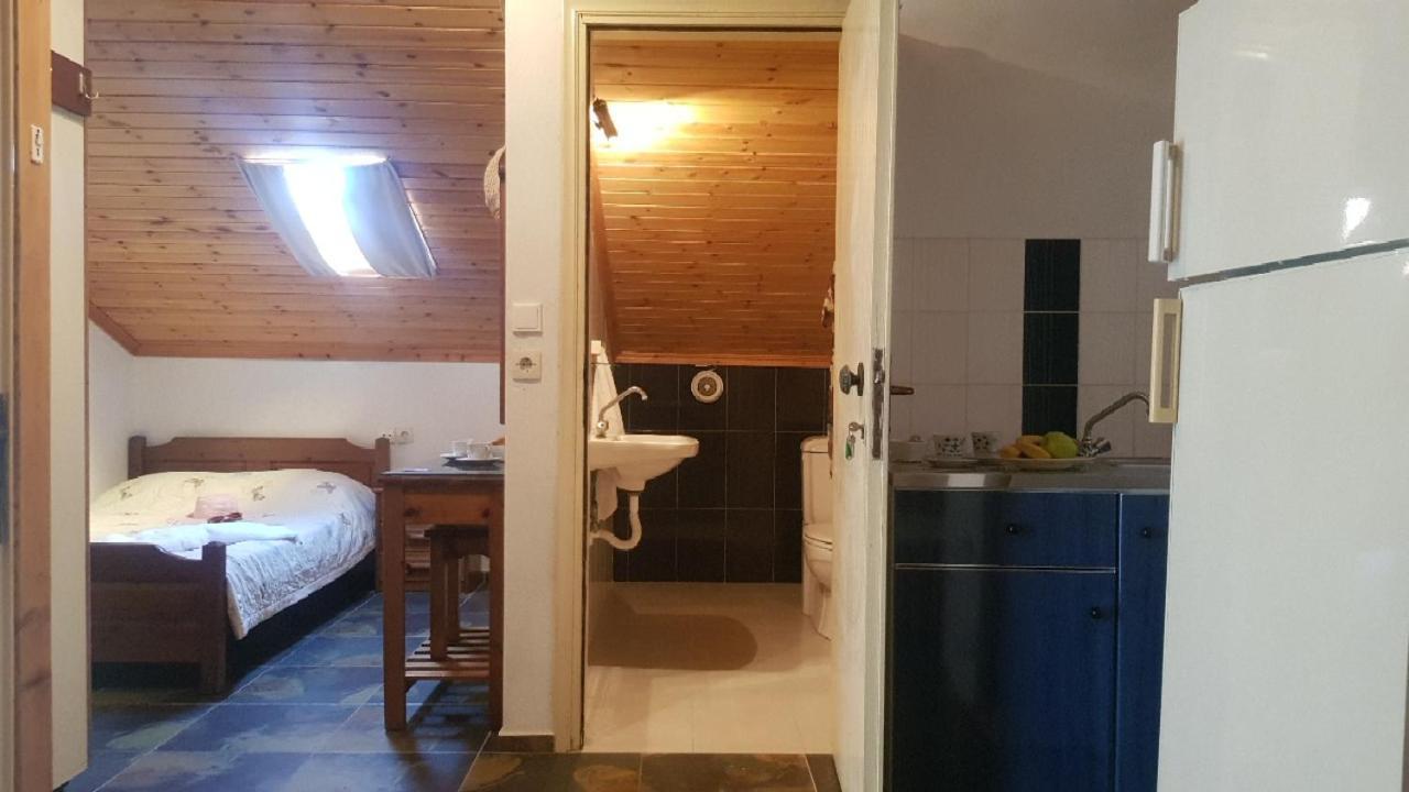Kiwi Kastle Aparthotel Néa Fókaia Εξωτερικό φωτογραφία