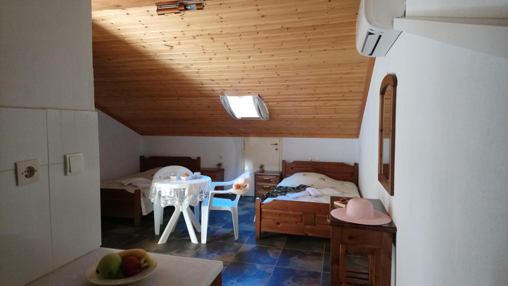 Kiwi Kastle Aparthotel Néa Fókaia Εξωτερικό φωτογραφία