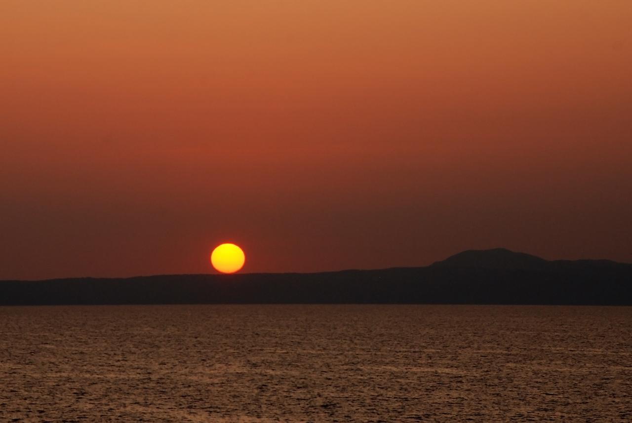 Kiwi Kastle Aparthotel Néa Fókaia Εξωτερικό φωτογραφία
