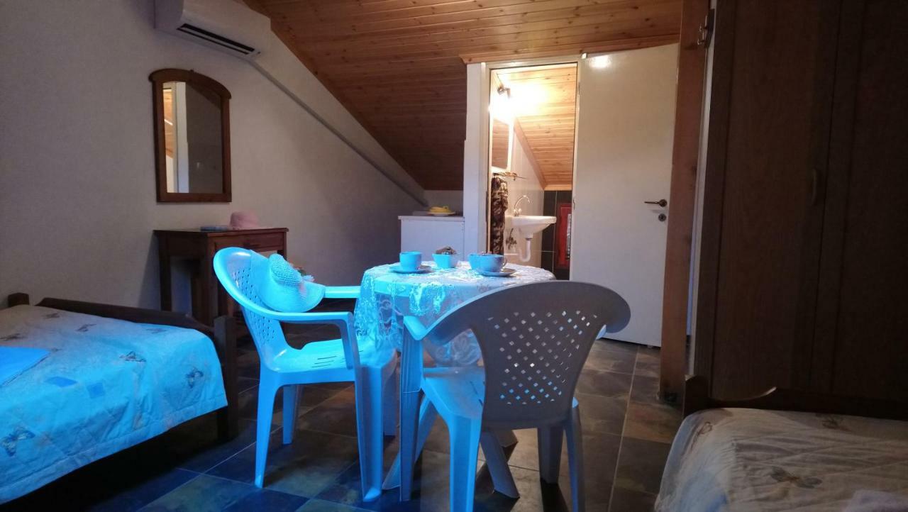 Kiwi Kastle Aparthotel Néa Fókaia Εξωτερικό φωτογραφία